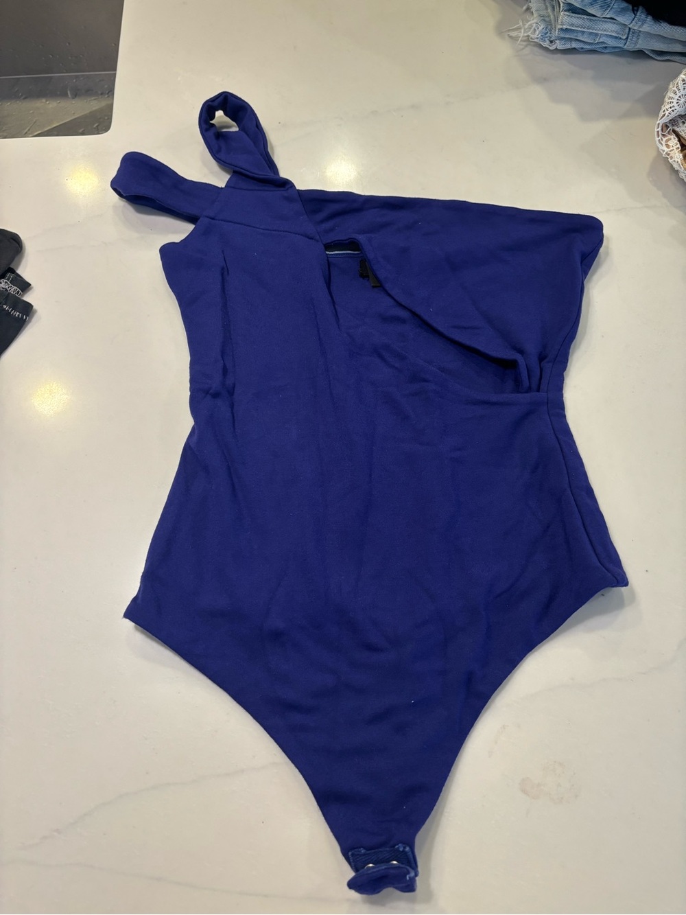 h:ours One-Shoulder Bodysuit in Deep Blue